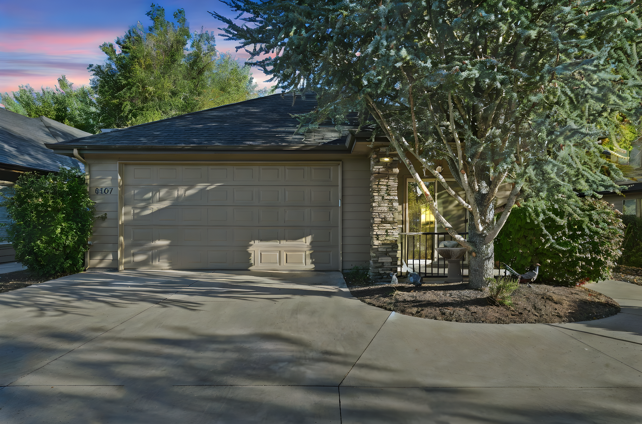 6107 Hazelbrook Ln-7 day to dusk.jpeg