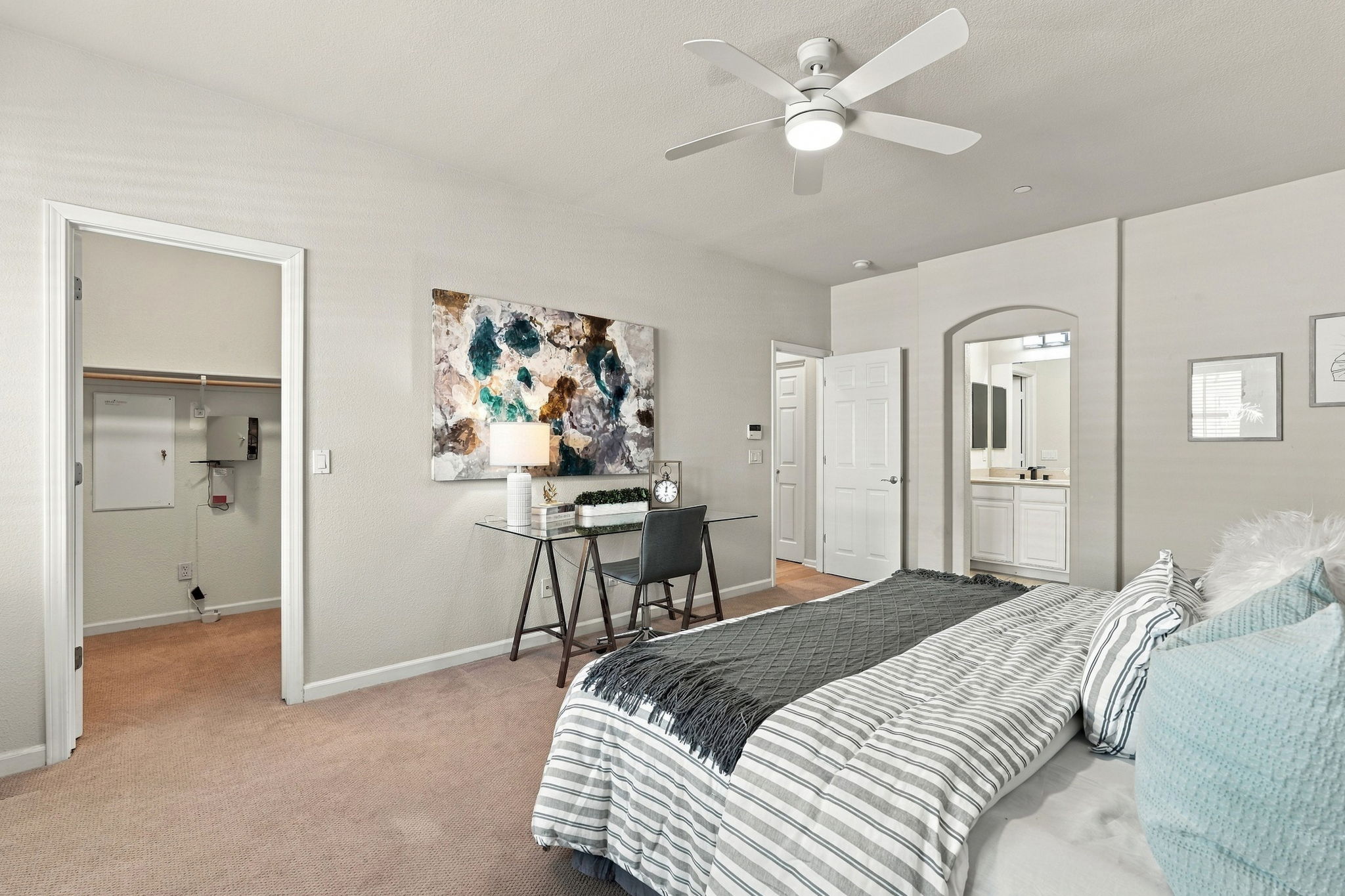 019_F8_611 Adeline Ave