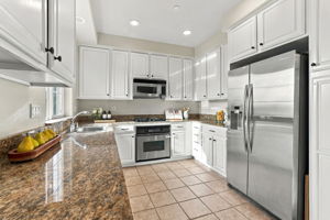 007_F8_611 Adeline Ave