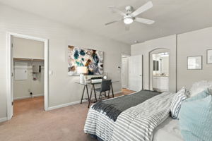 019_F8_611 Adeline Ave