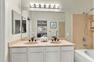022_F8_611 Adeline Ave