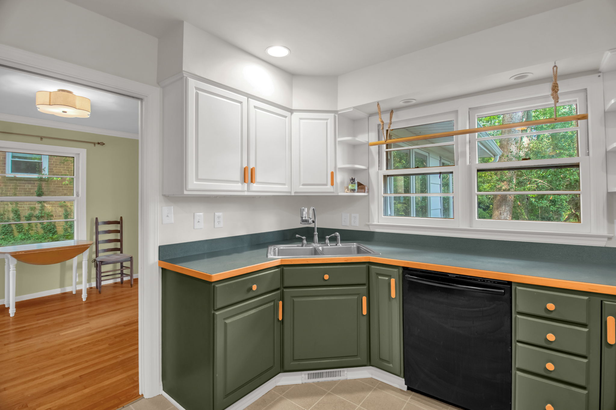 611 Catalina Dr-16