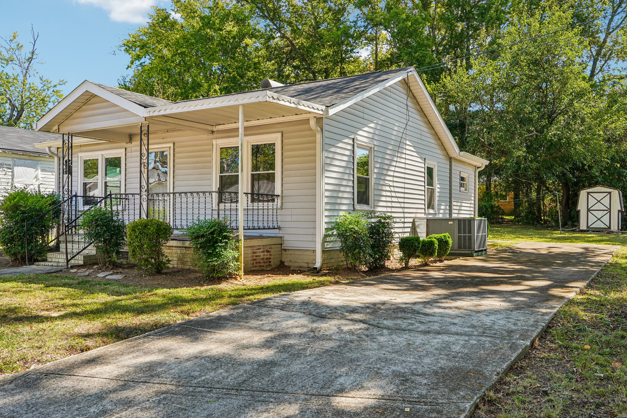 Clarinda St-S3009-006.jpg