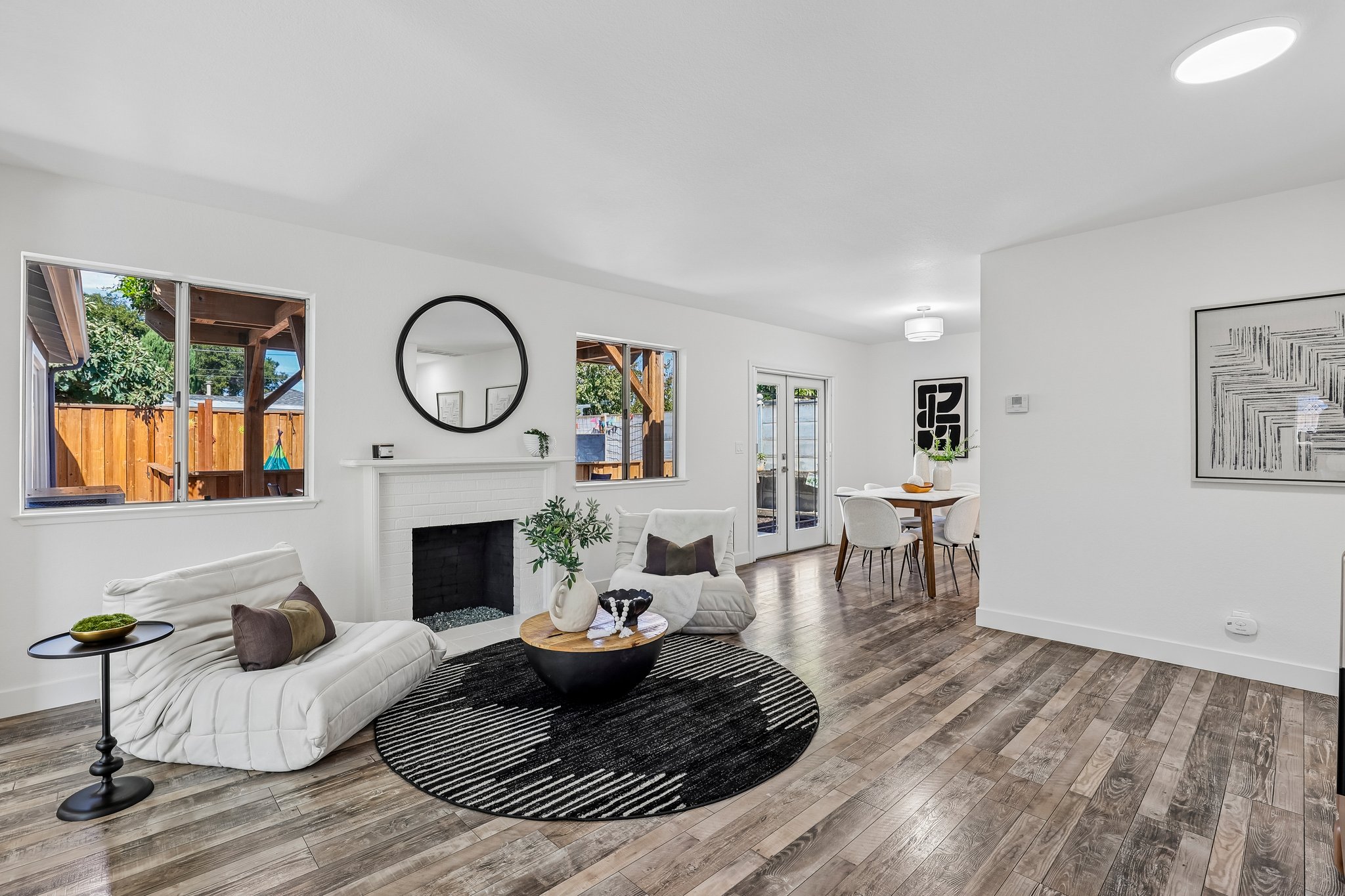 611 E McKinley Ave-S1109-007.jpg