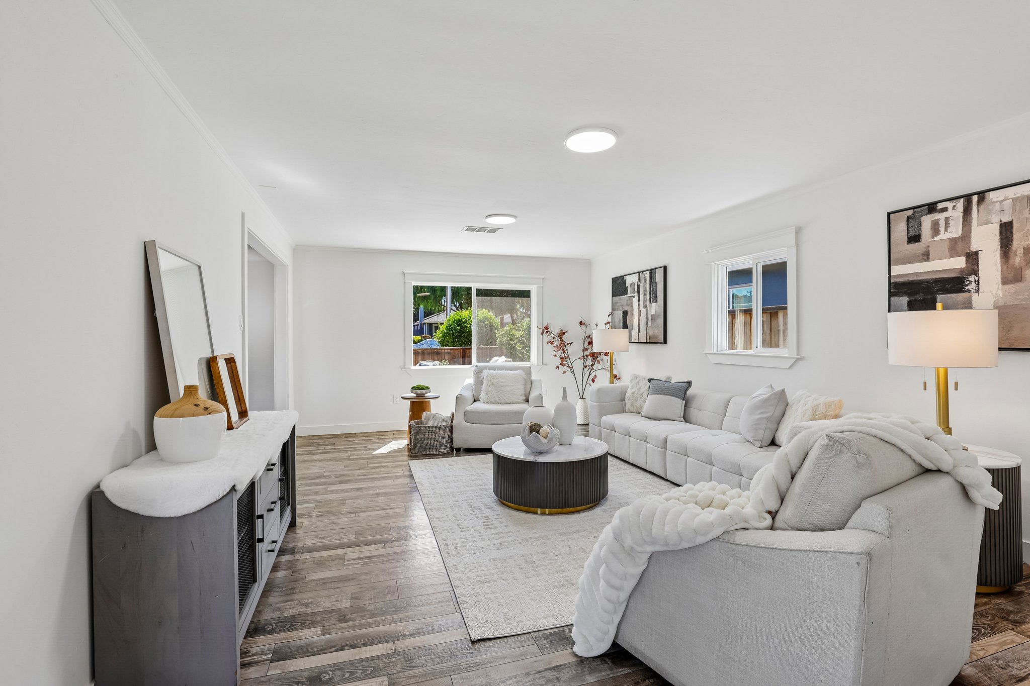 611 E McKinley Ave-S1109-010.jpg