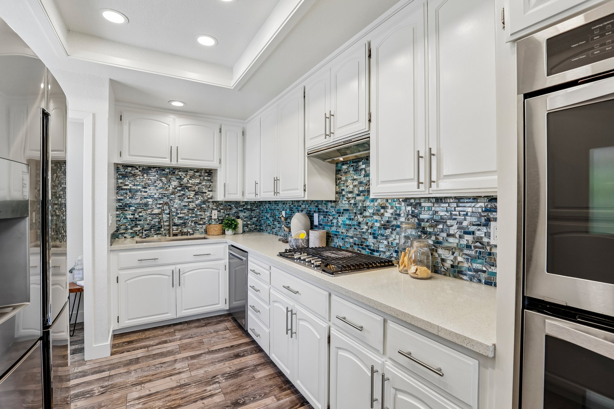 611 E McKinley Ave-S1109-014.jpg