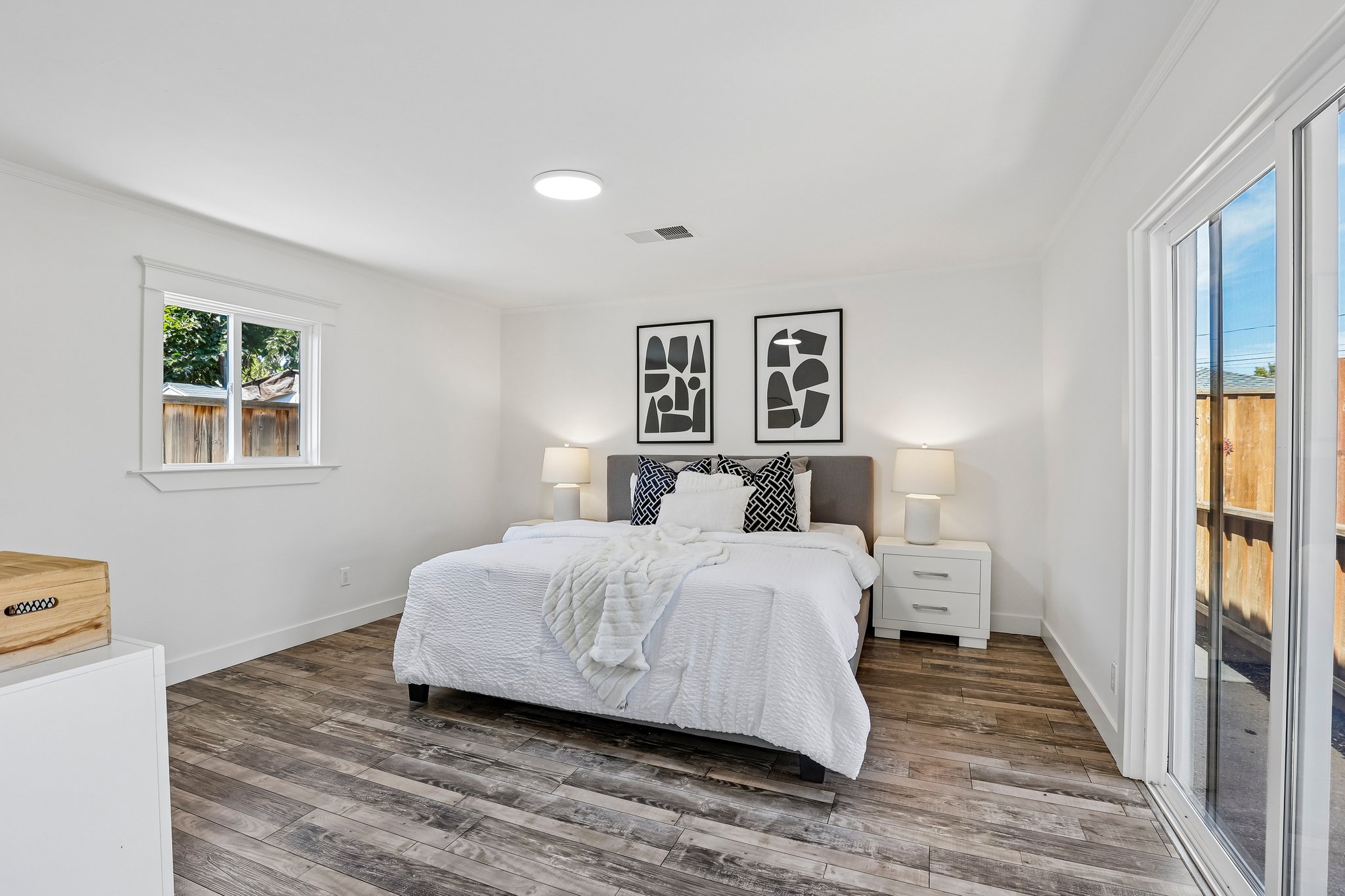 611 E McKinley Ave-S1109-024.jpg