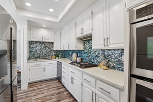 611 E McKinley Ave-S1109-014.jpg
