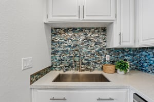 611 E McKinley Ave-S1109-017.jpg