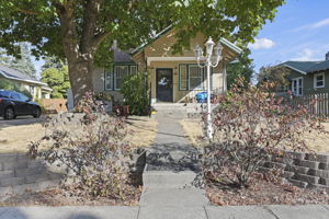  Photo 0