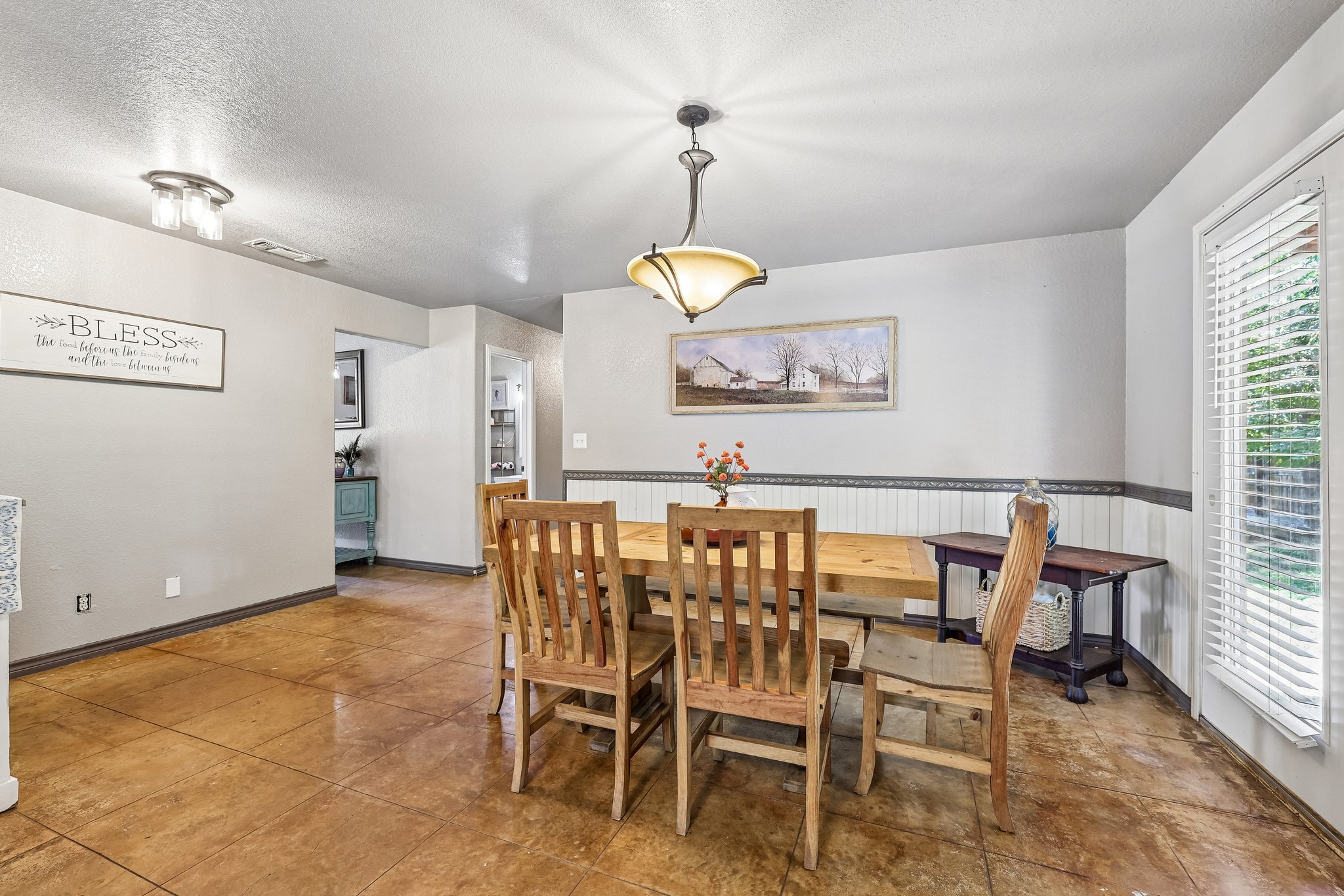 Magnolia Ln-S2207-015.jpg