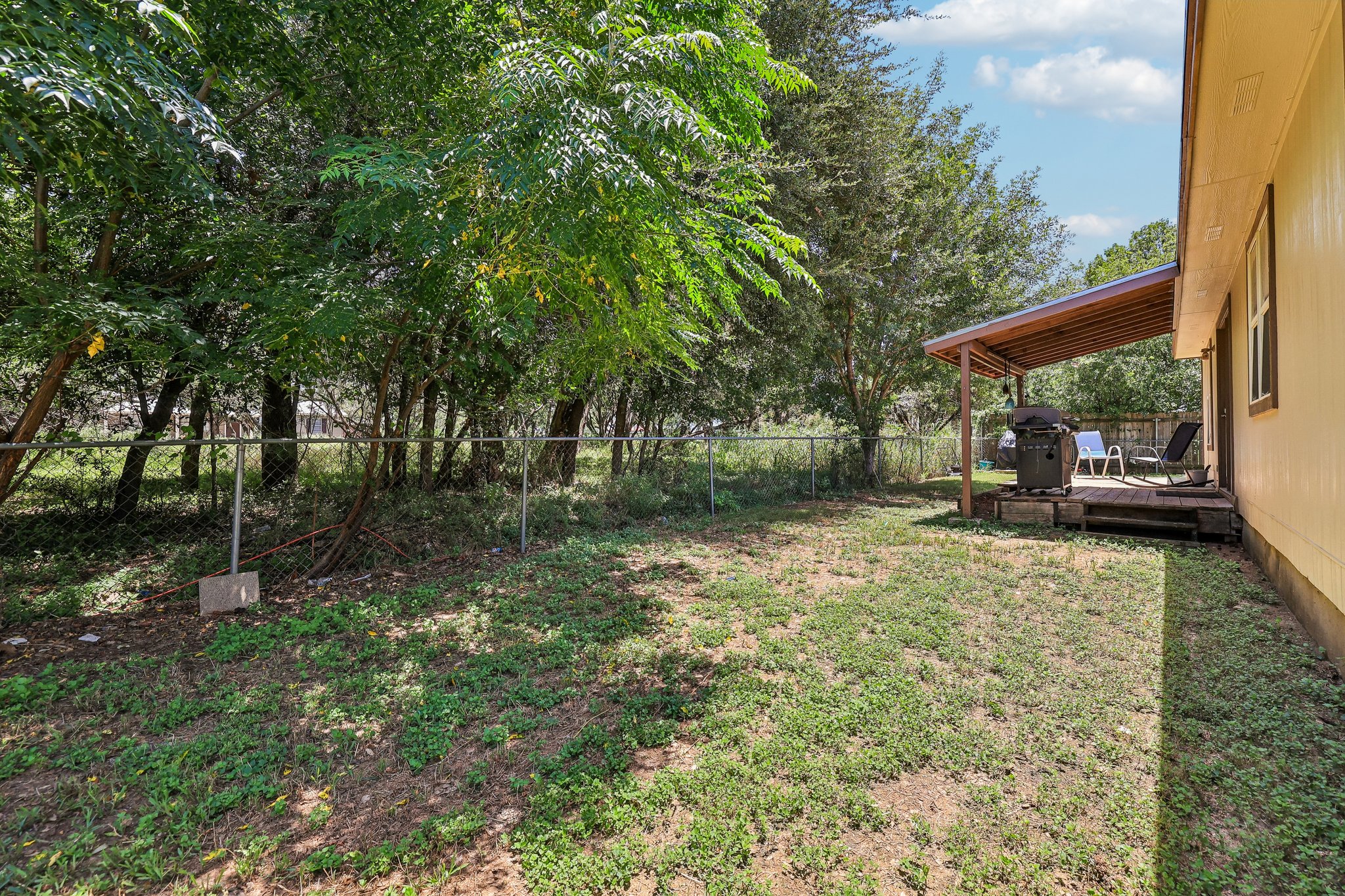 Magnolia Ln-S2207-038.jpg