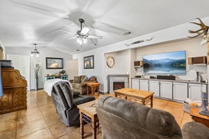 Magnolia Ln-S2207-012.jpg