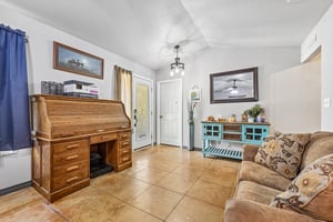 Magnolia Ln-S2207-014.jpg