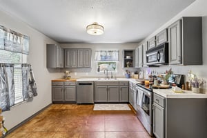 Magnolia Ln-S2207-020.jpg