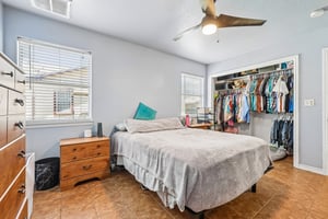 Magnolia Ln-S2207-033.jpg