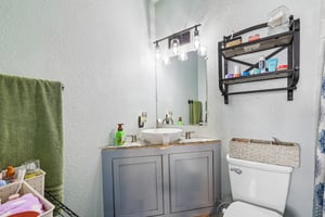 Magnolia Ln-S2207-035.jpg
