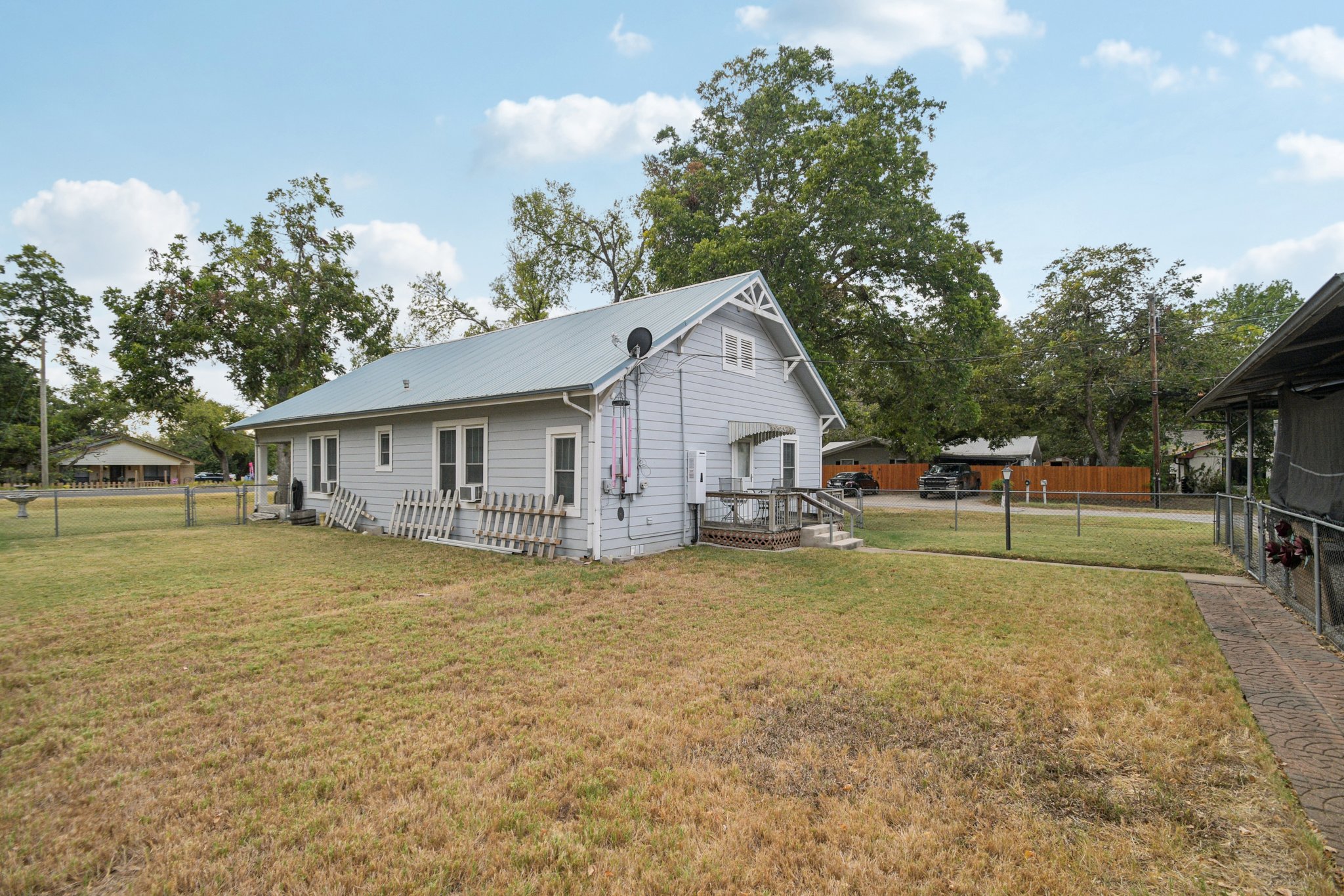 N Main St-S0810-027.jpg