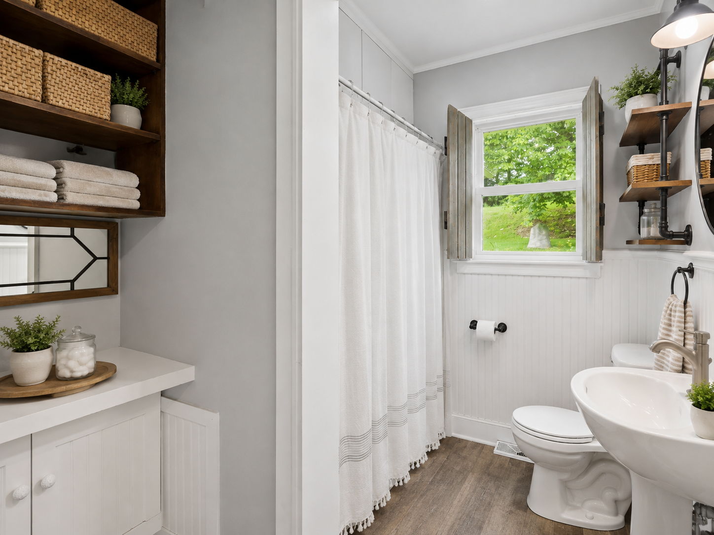 611 Bath 1
