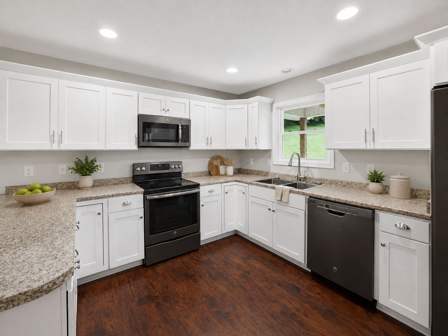 613 Kitchen