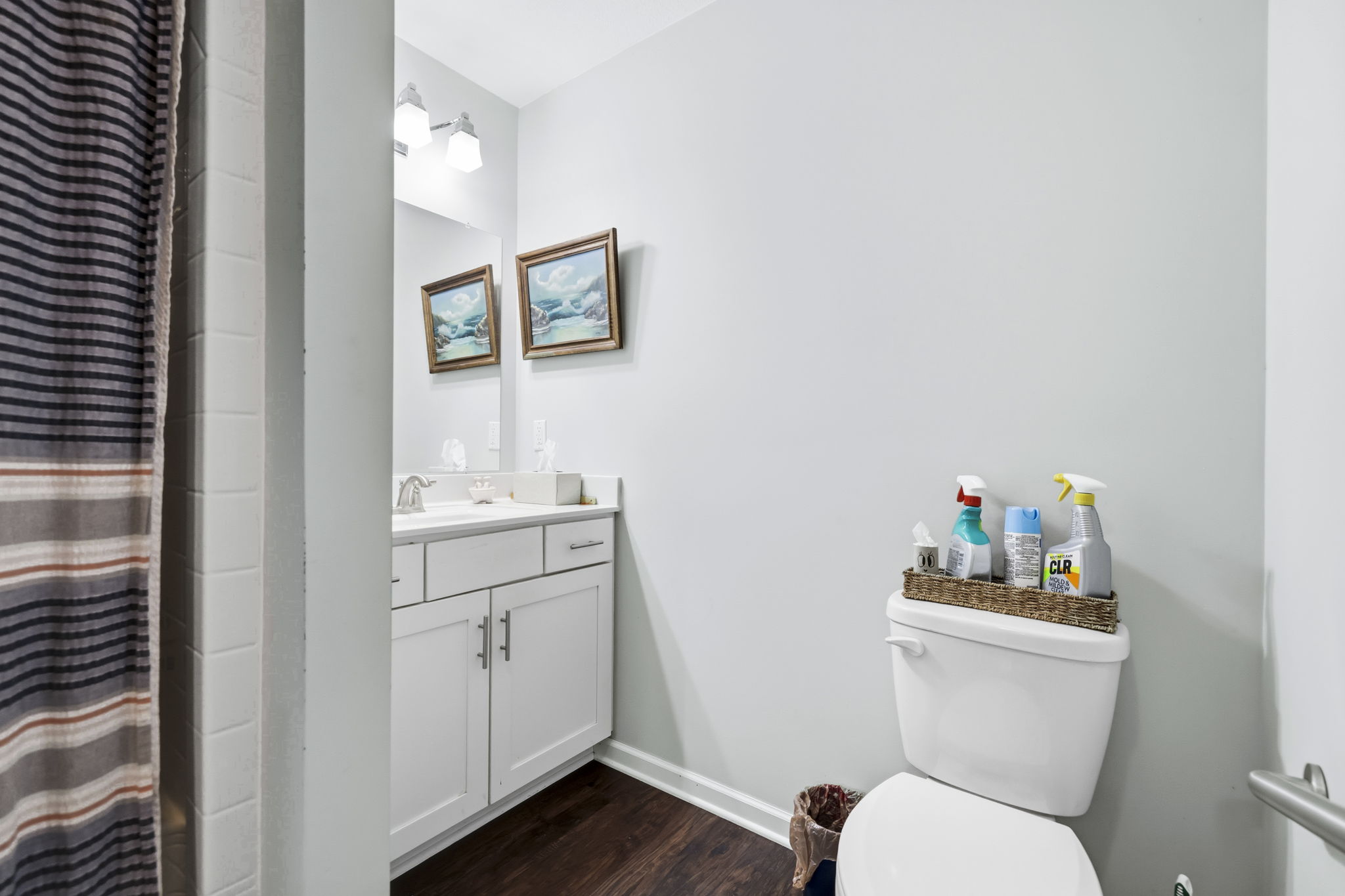 613 Bathroom 2 with stand up shower