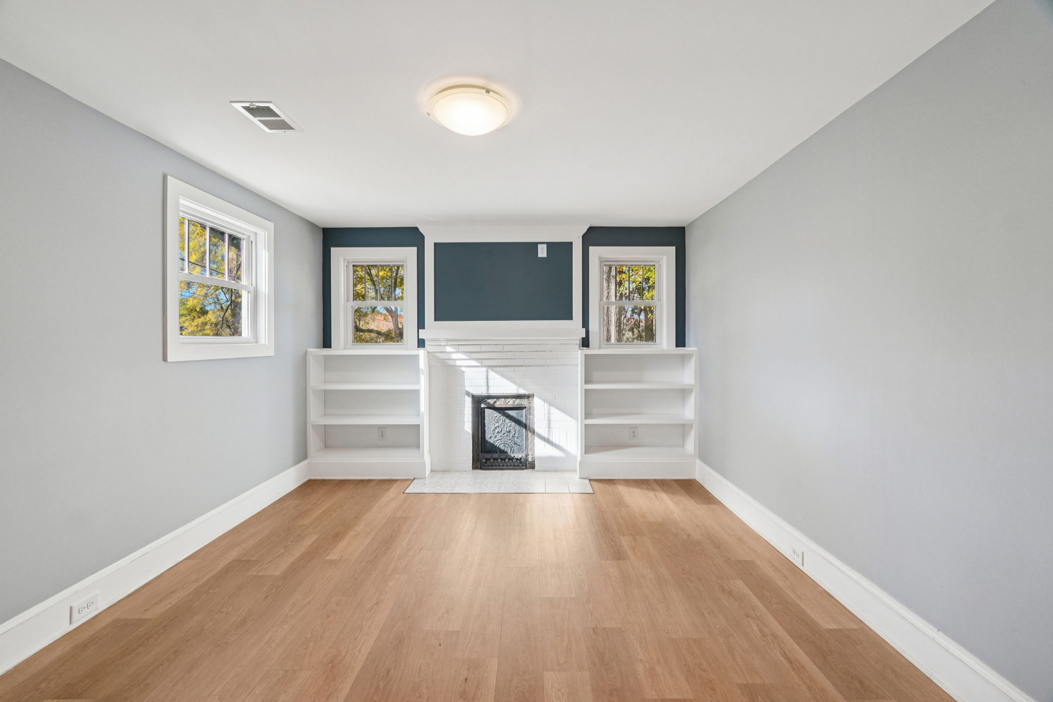 Sumner St-S1111-010r