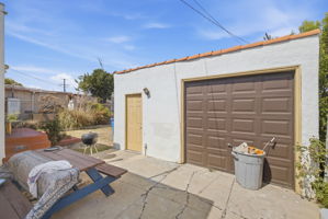  Photo 44