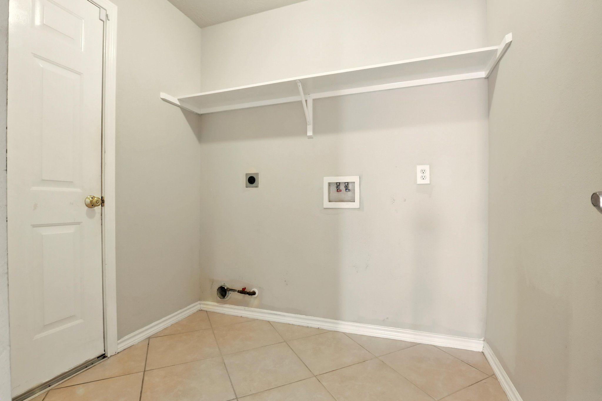  Photo 31