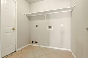  Photo 30