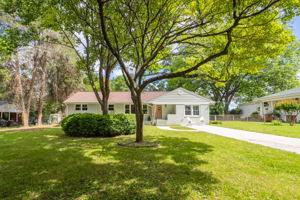 6112 Auburndale dr-1