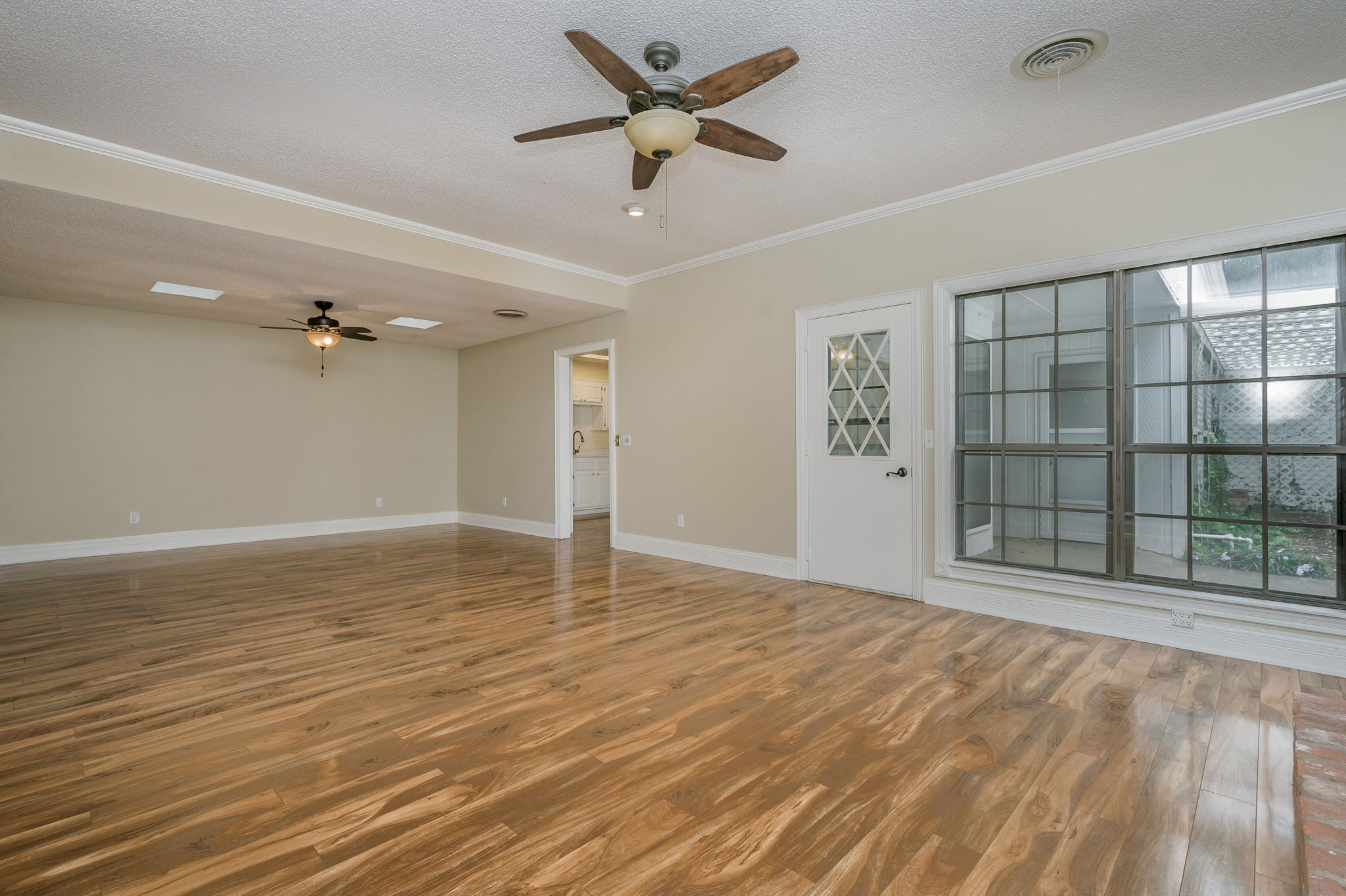 Living Room-3