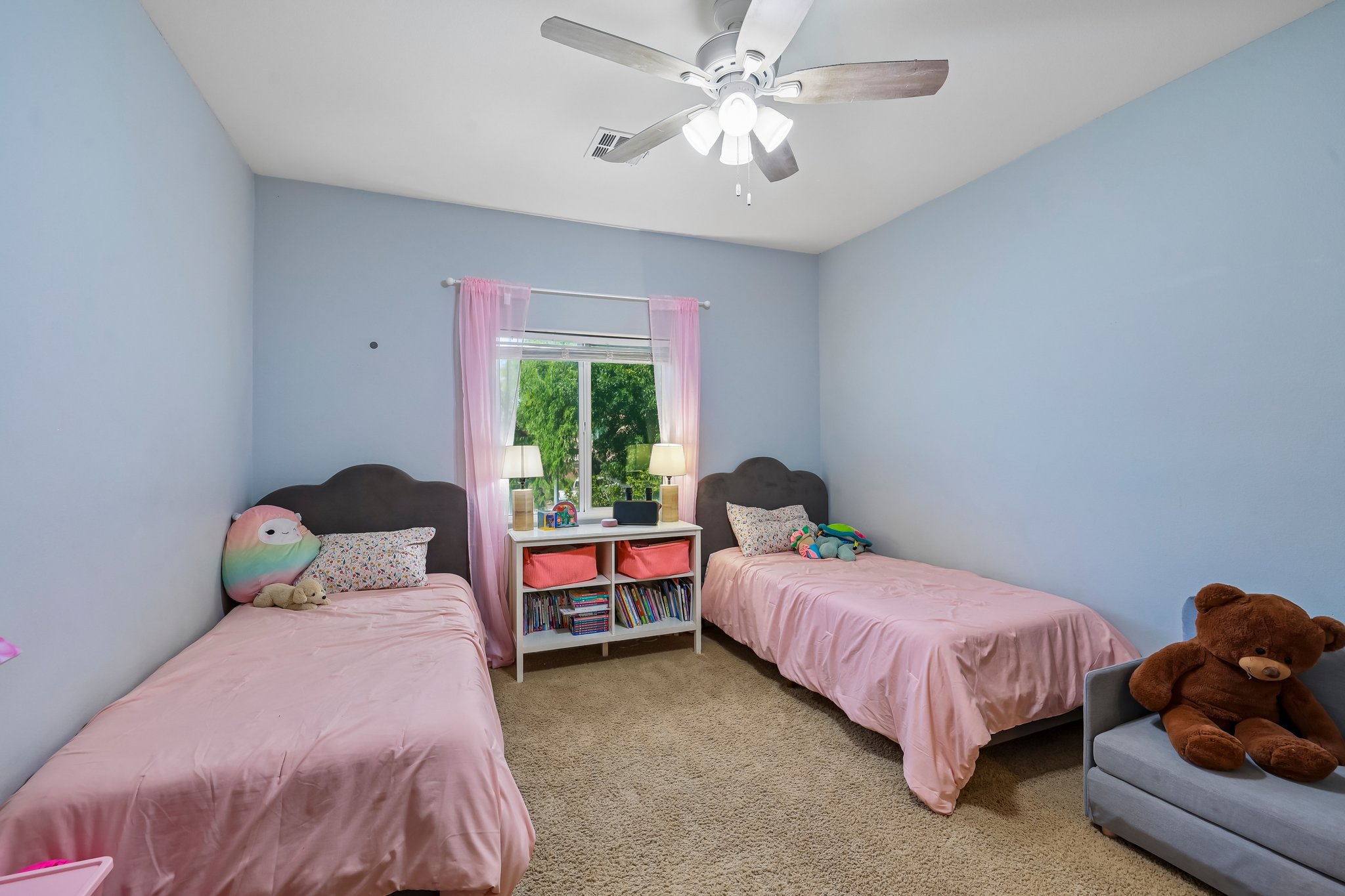 6113 Paddleboat St-S0508-037.jpg