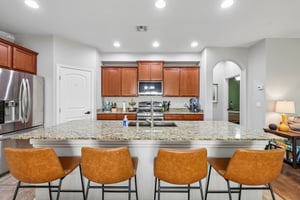6113 Paddleboat St-S0508-013.jpg