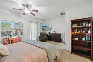 6113 Paddleboat St-S0508-020.jpg