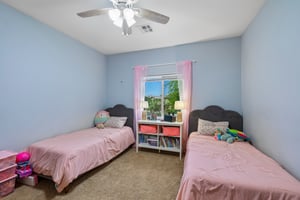 6113 Paddleboat St-S0508-038.jpg