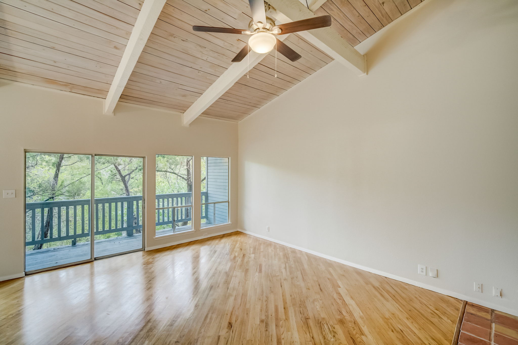 Shadow Valley Dr-007