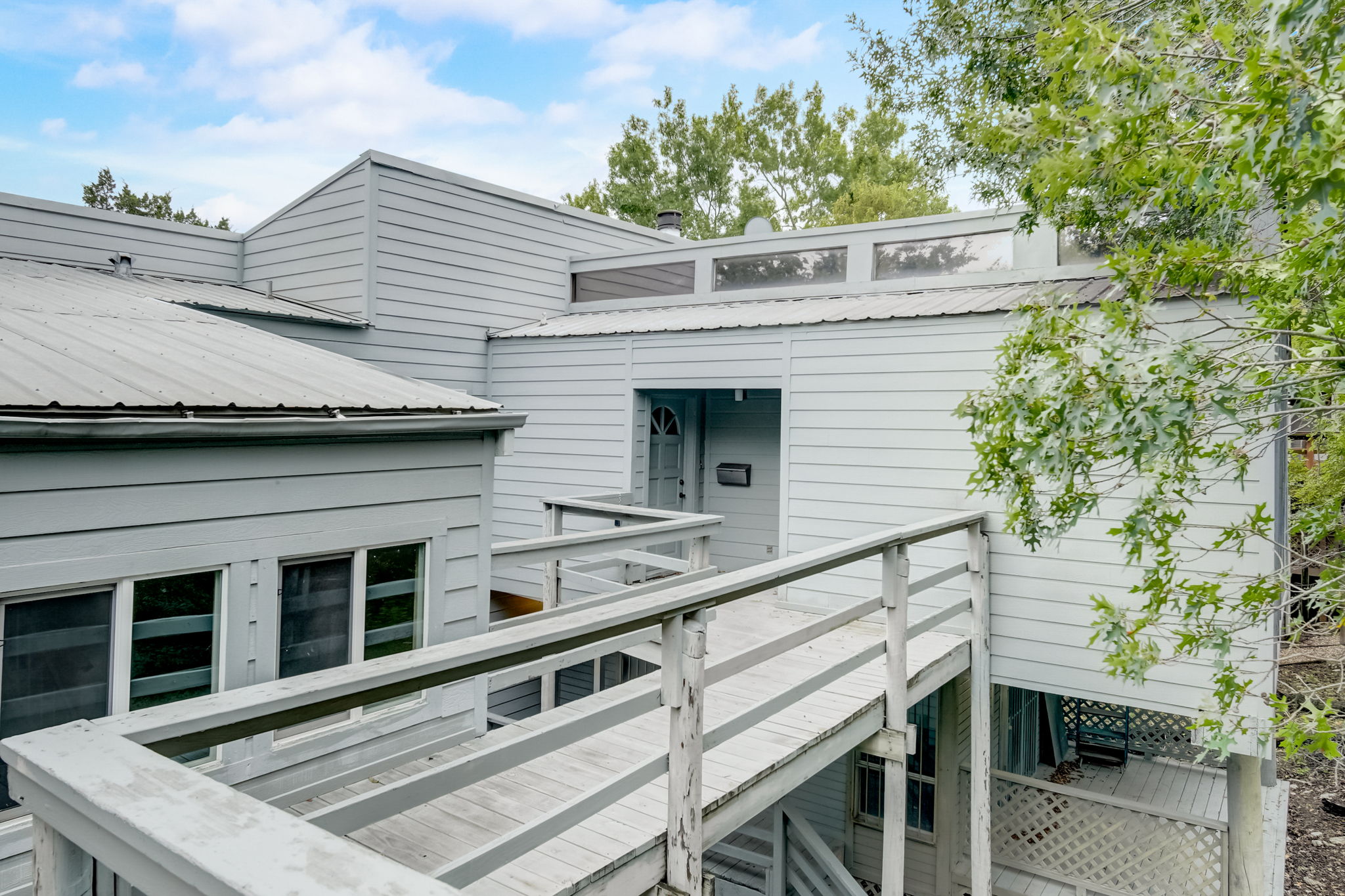 Shadow Valley Dr-002