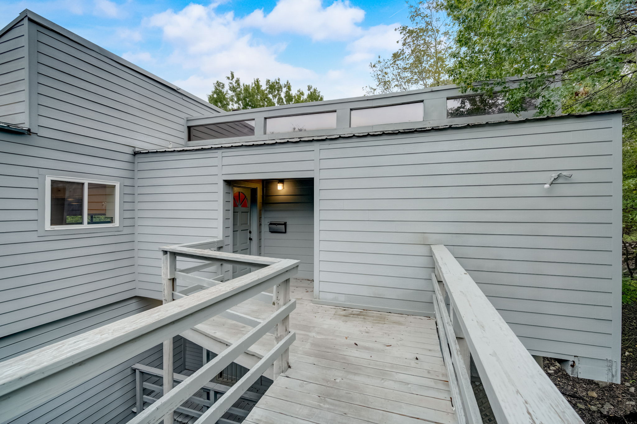 Shadow Valley Dr-003