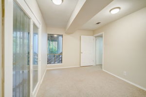 Shadow Valley Dr-026