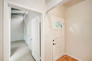 Shadow Valley Dr-005