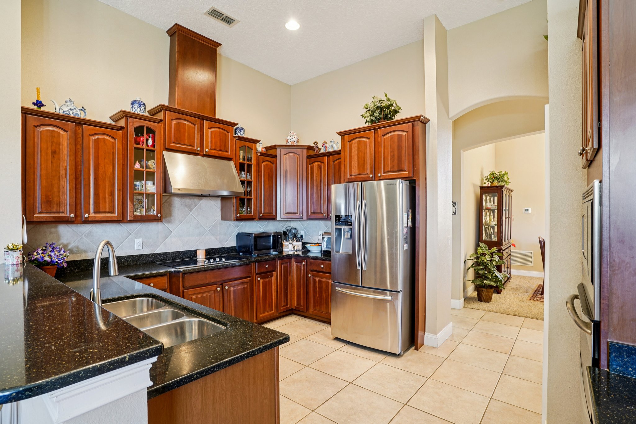 Tremayne Dr-S0702-022.jpg