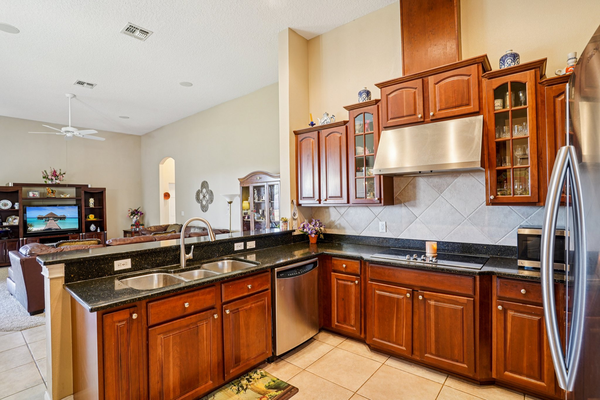 Tremayne Dr-S0702-026.jpg