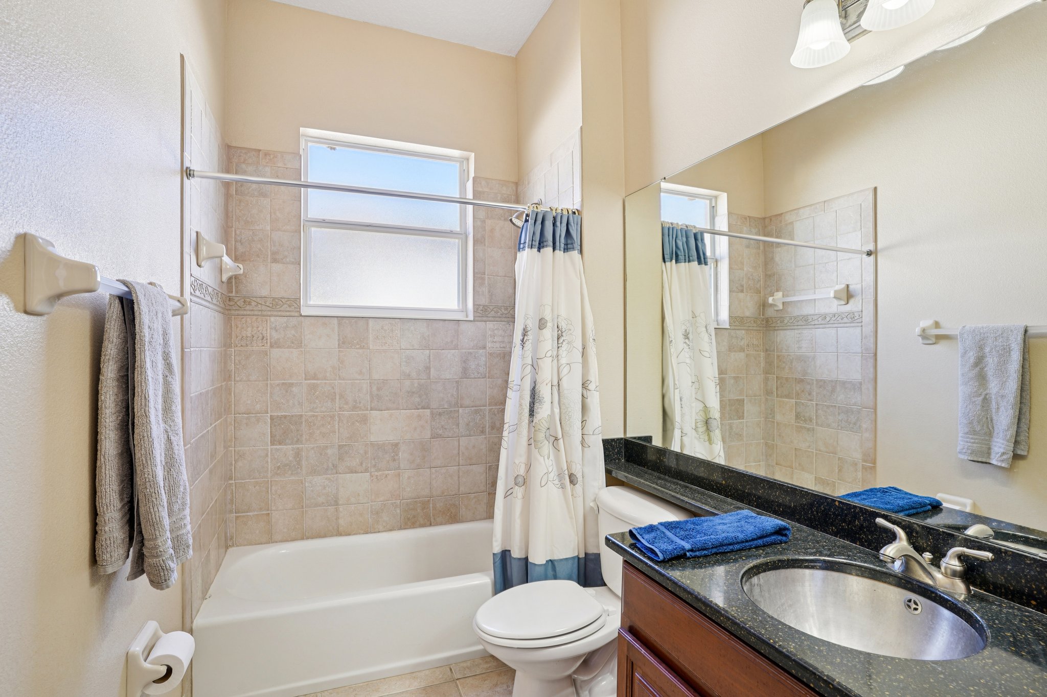 Tremayne Dr-S0702-031.jpg