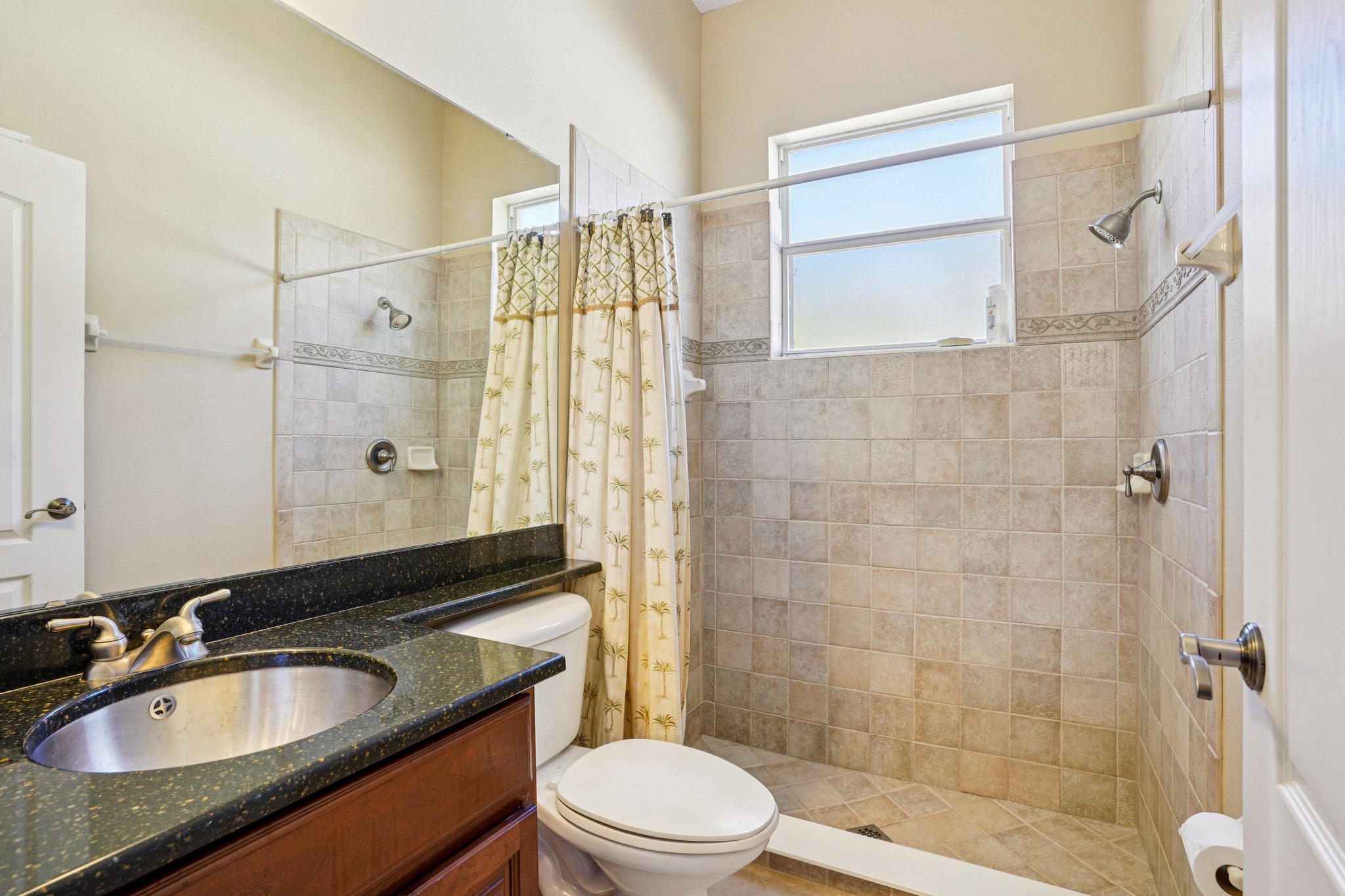 Tremayne Dr-S0702-038.jpg