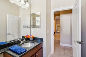 Tremayne Dr-S0702-032.jpg