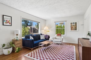 025.jpg