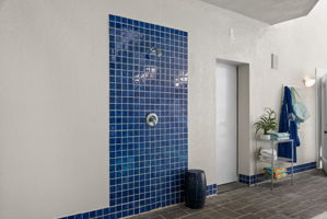  Photo 37