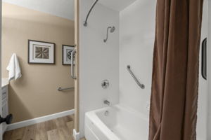  Photo 40