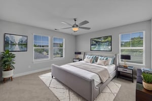 DSC_4734 virtually staged.jpeg