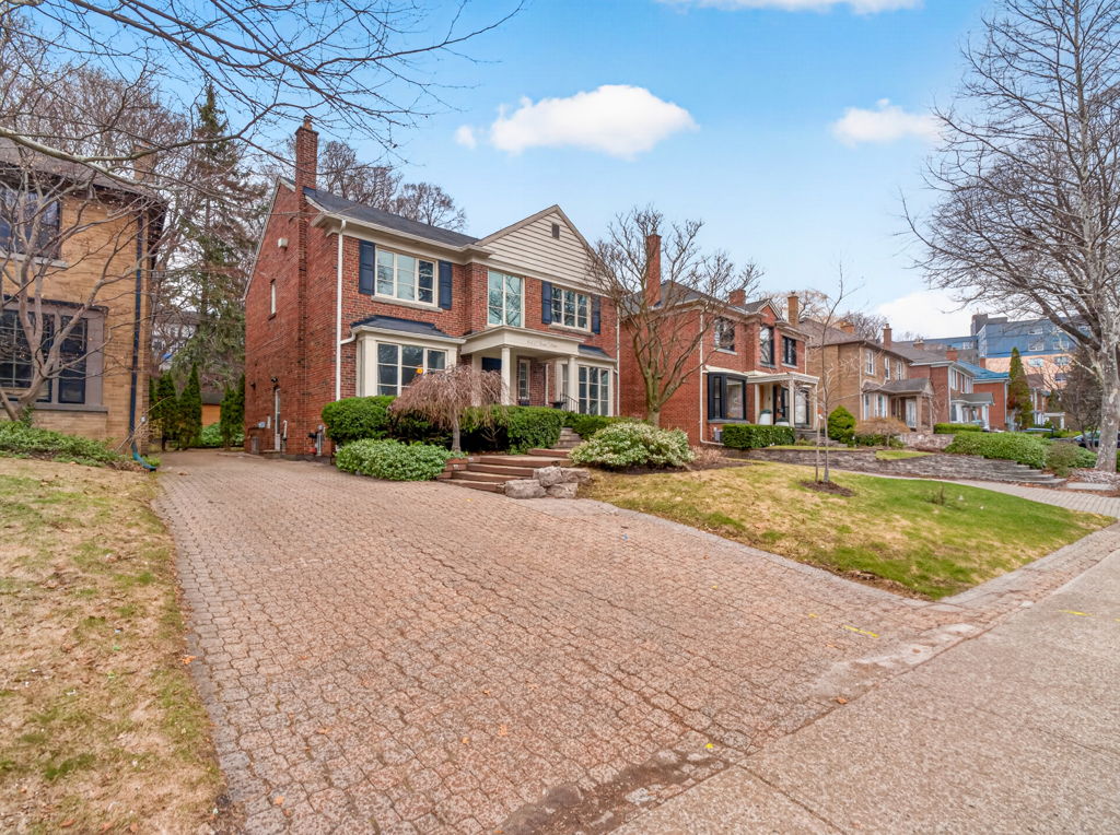 612 Vesta Dr